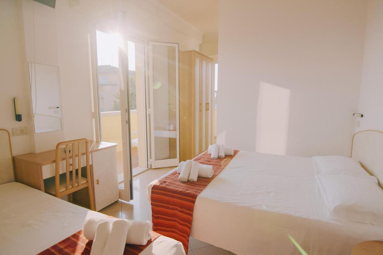Hotel Beverly Rimini Ngoại thất bức ảnh