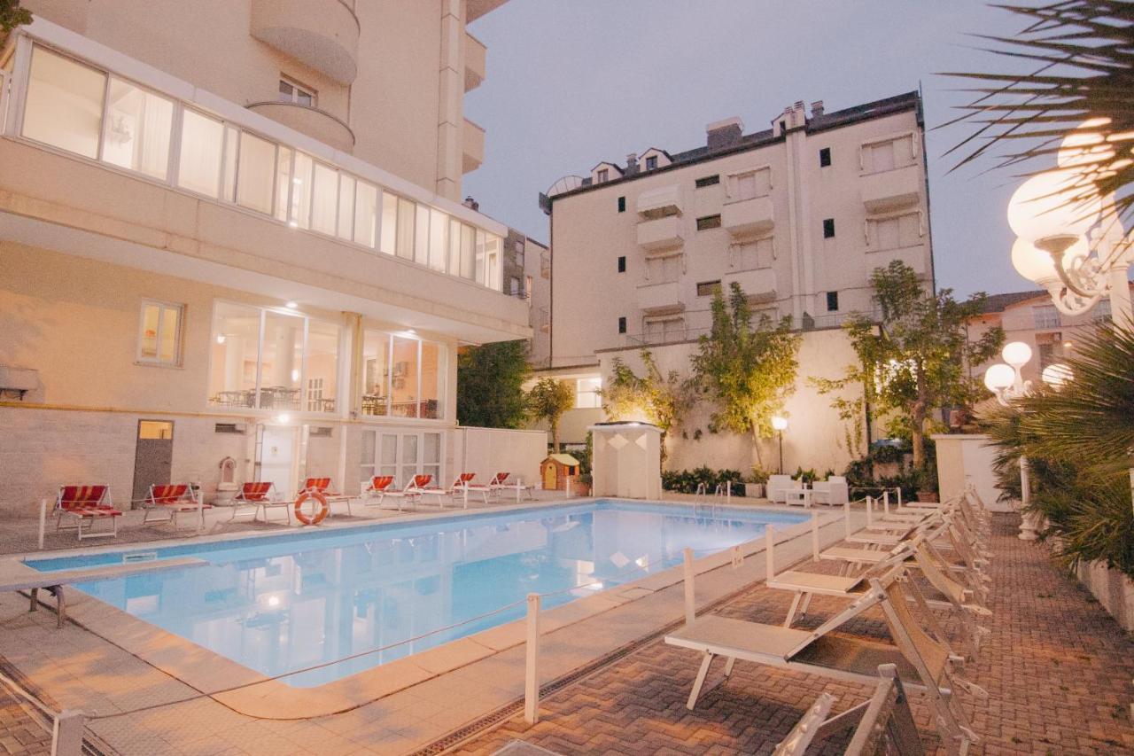 Hotel Beverly Rimini Ngoại thất bức ảnh
