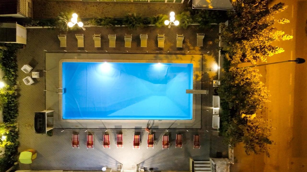 Hotel Beverly Rimini Ngoại thất bức ảnh