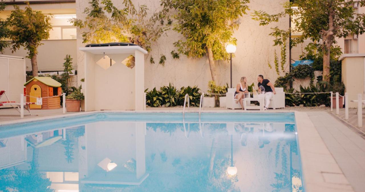 Hotel Beverly Rimini Ngoại thất bức ảnh