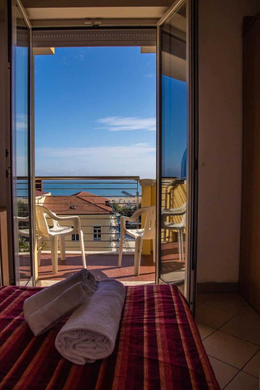 Hotel Beverly Rimini Ngoại thất bức ảnh